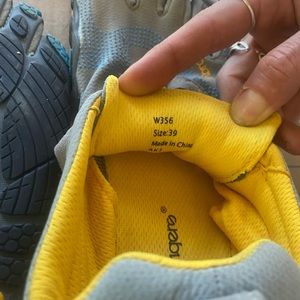 Vibram fivefingers shoe